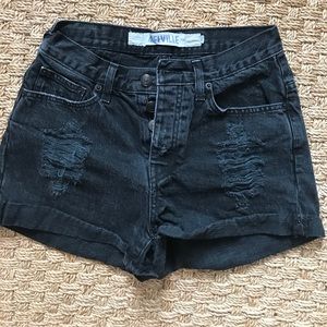 Melville high waisted black jorts