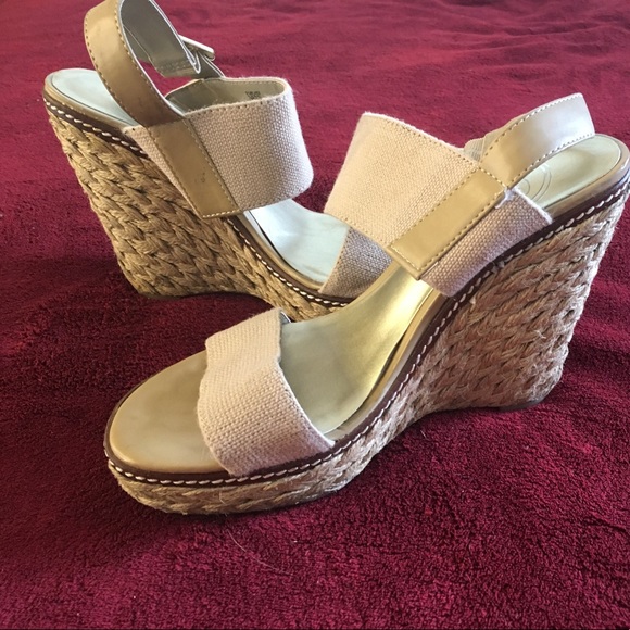 Gold Wedges by JS - Picture 4 of 5