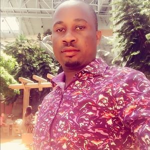 Meet your Posher, Adeolu