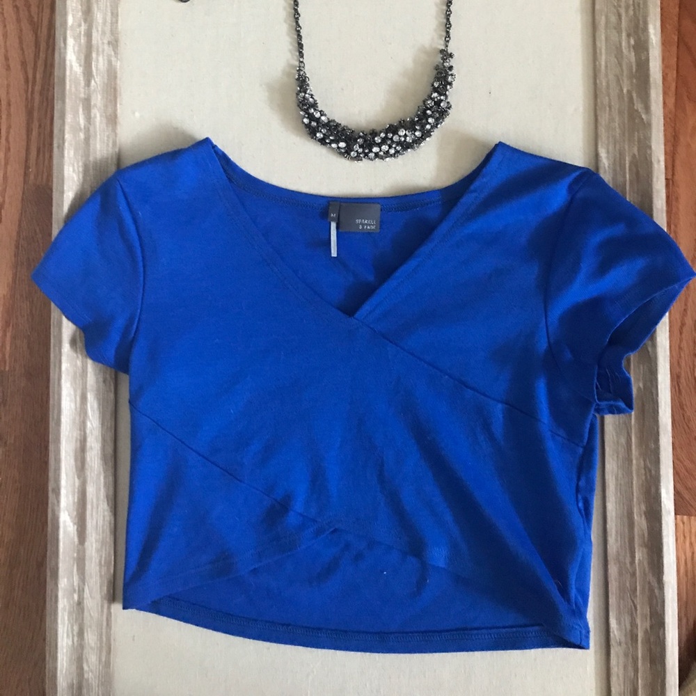 Blue Crop Top (M) 🔵
