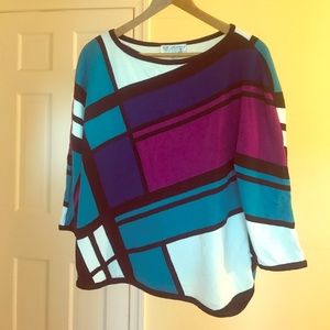 ST. JOHN Pullover Sweater ST. JOHN Pullover Sweater