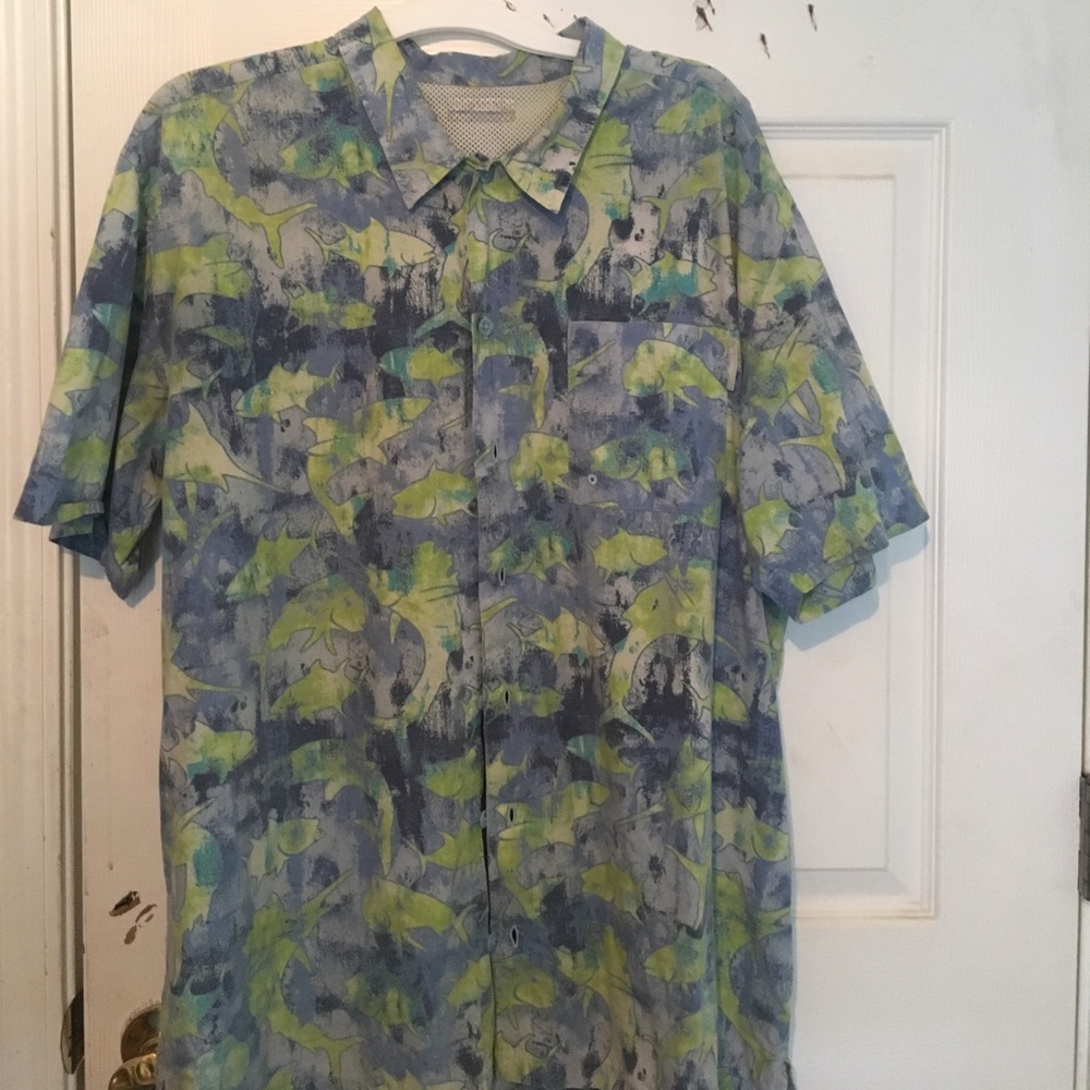 Columbia fishing shirt