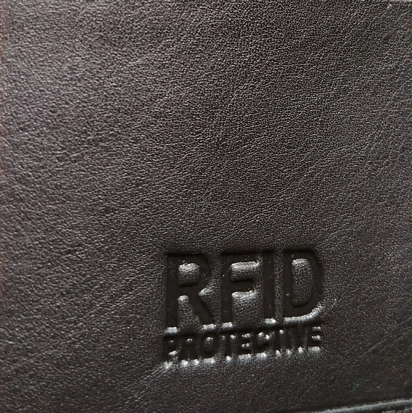 Sold It! - Picture 2 of 5