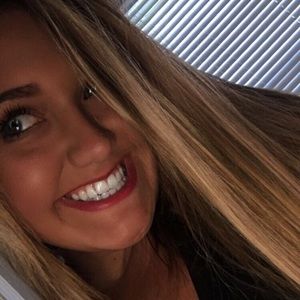 Meet your Posher, Carlee