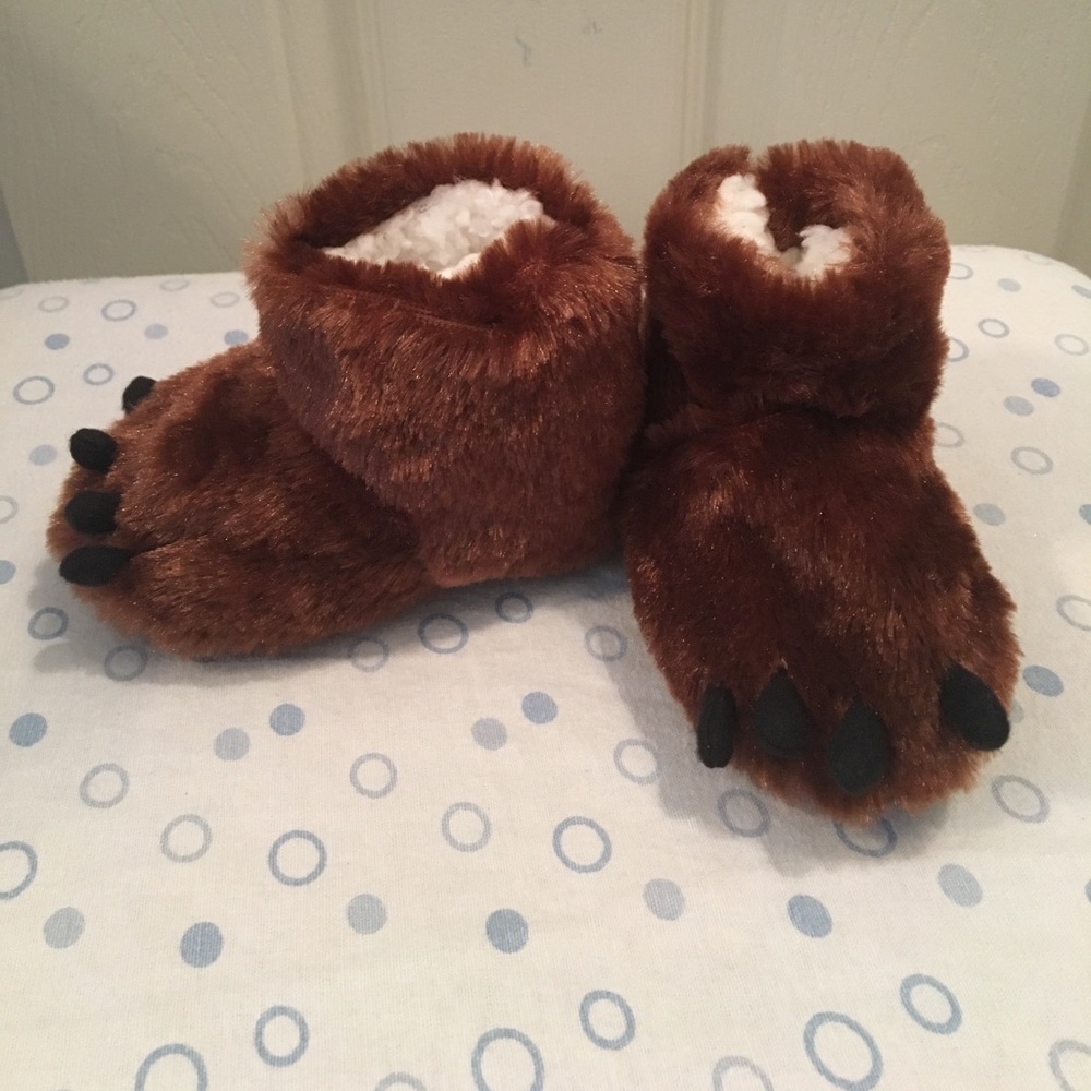 Bear paw slippers for toddler or baby