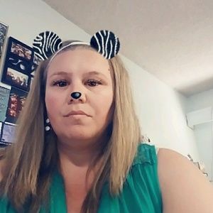 Meet your Posher, Stacy