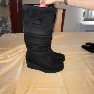 Kate Spade US 8.5 black wedge snow/rain boots