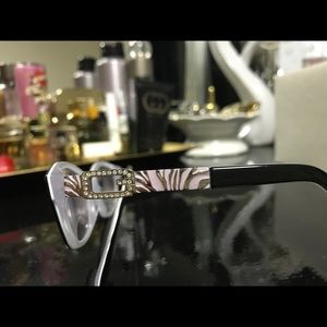 Guess rx eye glasses