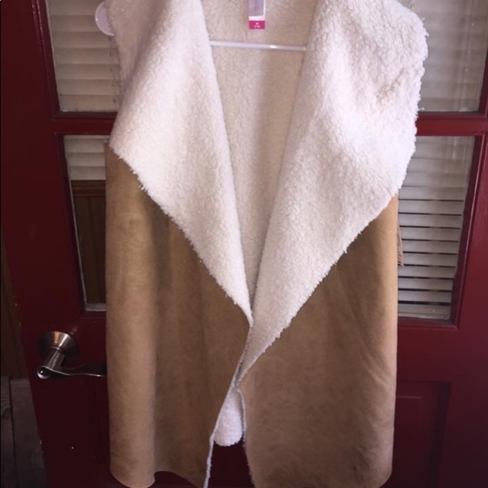 Faux fur vest