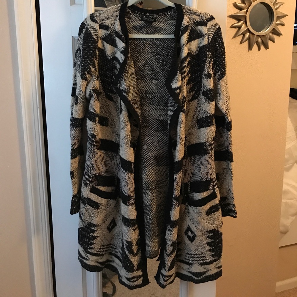 PRICE DROP 🚨 Lucky Brand sweater