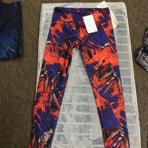 BRAND NEW FABLETICS WORKOUT LEGGINGS