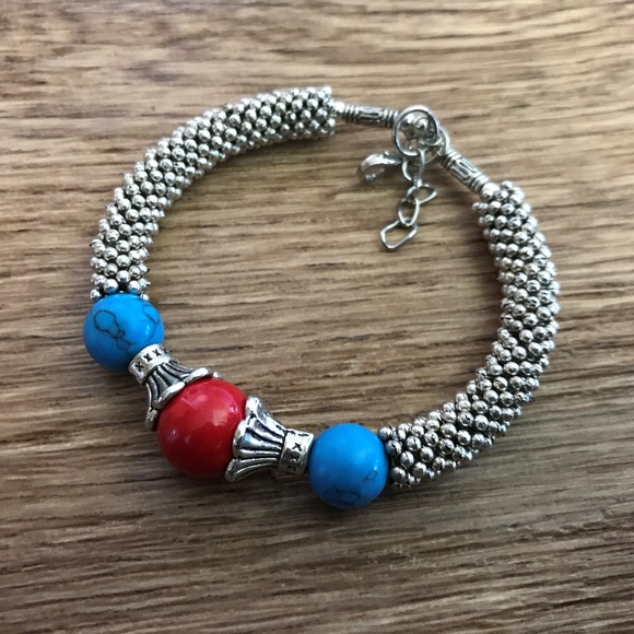 Women Bracelet Handmade Tibet style Blue and Red - Picture 3 of 8