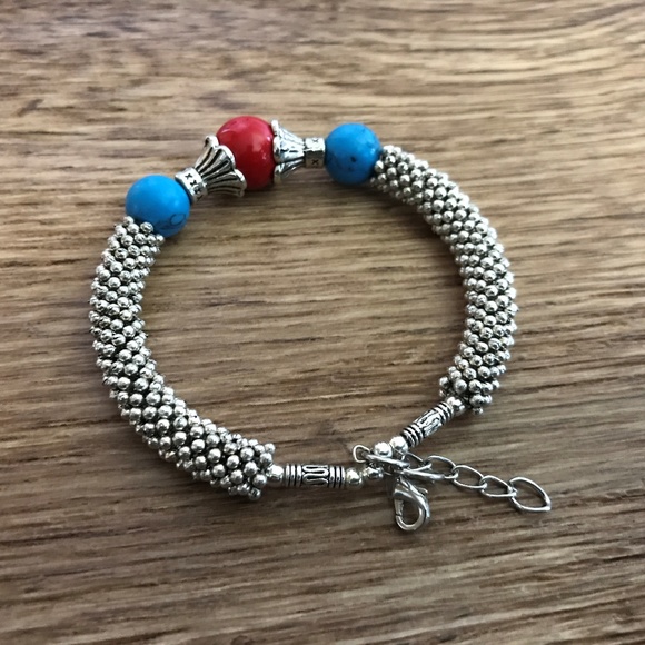 Women Bracelet Handmade Tibet style Blue and Red - Picture 7 of 8