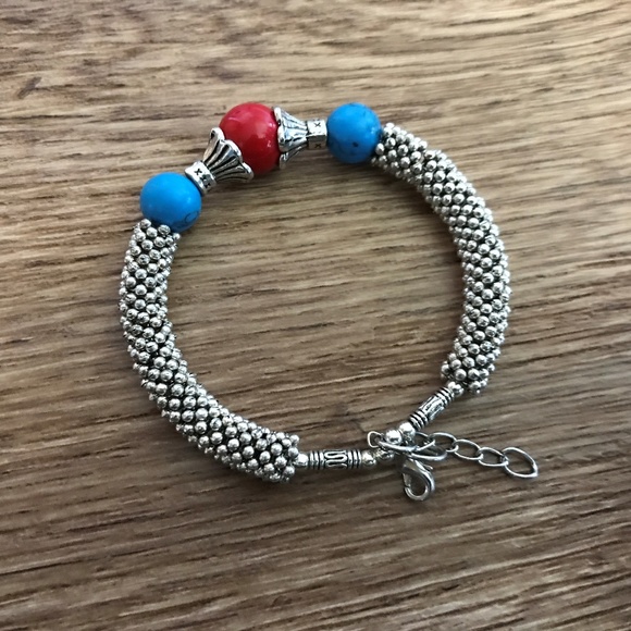 Women Bracelet Handmade Tibet style Blue and Red - Picture 5 of 8