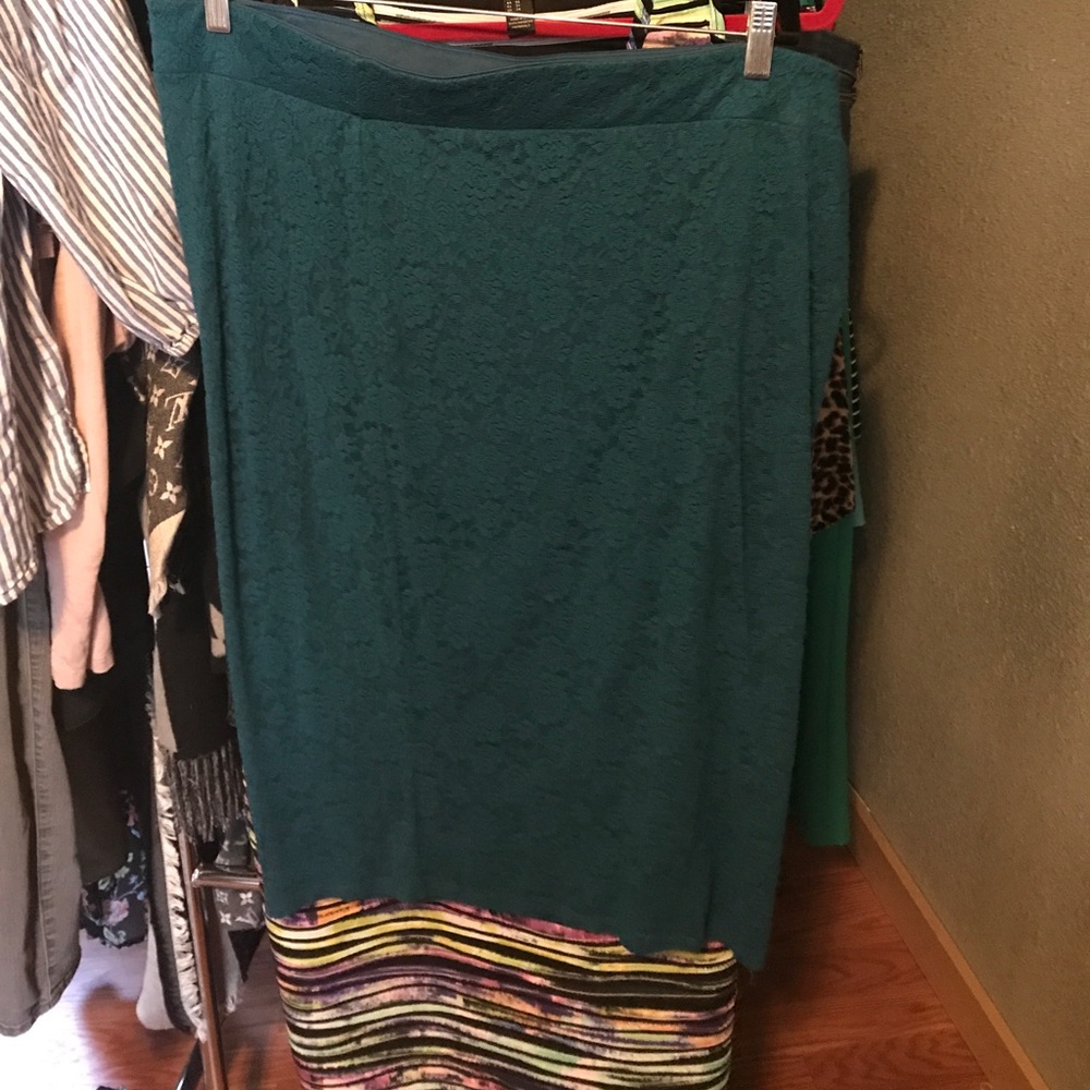 Torrid pencil lace skirt turquoise size 3