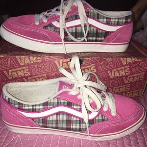 Magenta vans