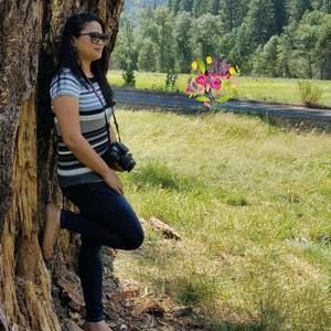 Meet your Posher, Danielle nica