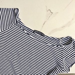 NWOT Brandy Melville Rin Top