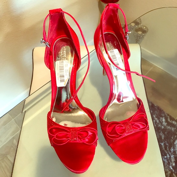 Gianni Bini gorgeous heels - Picture 2 of 3