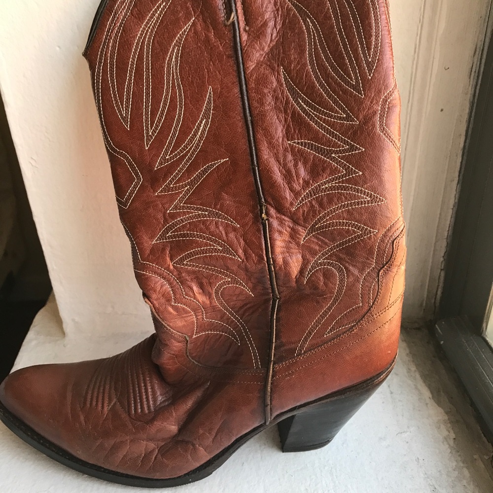 Gorgeous Vintage Red Chocolate Cowgirl Boots 8.5