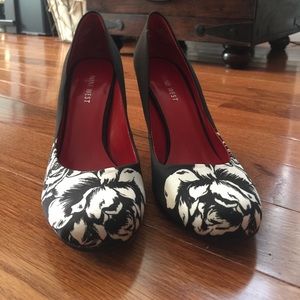 Floral White and Black Nine West Heels