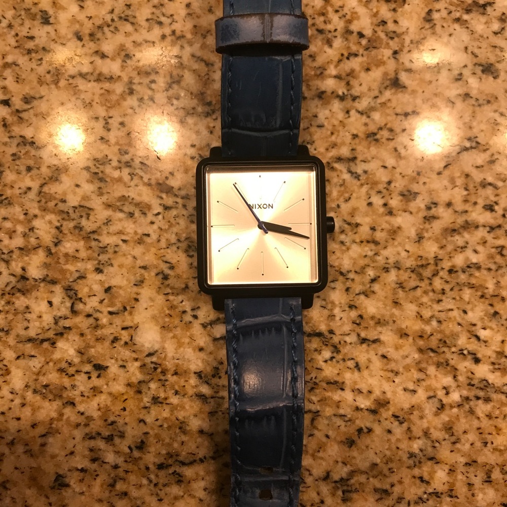 Nixon watch
