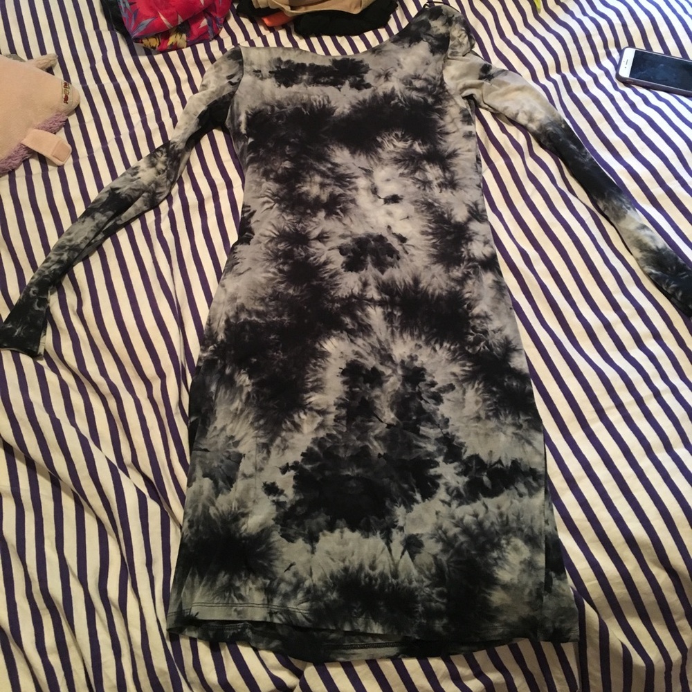 Tie die cotton dress long sleeve low back