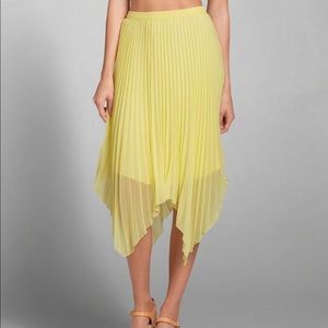 NWT! A&F Asymmetrical Yellow Midi Skirt