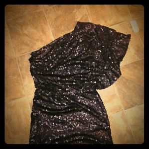 Jessica Simpson little black dress