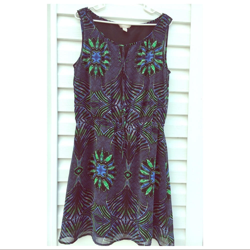 Floral sleeveless knee length chiffon dress