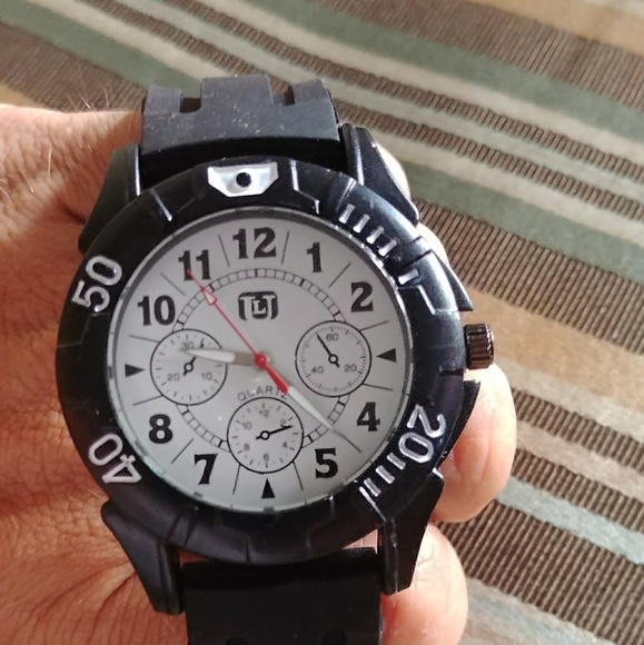 Nice Brand New Watch - Picture 2 of 4