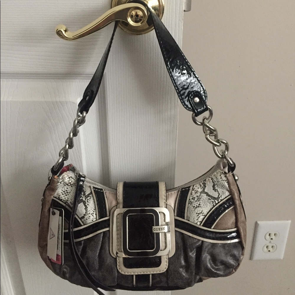 Guess Hugs Top Zip Purse