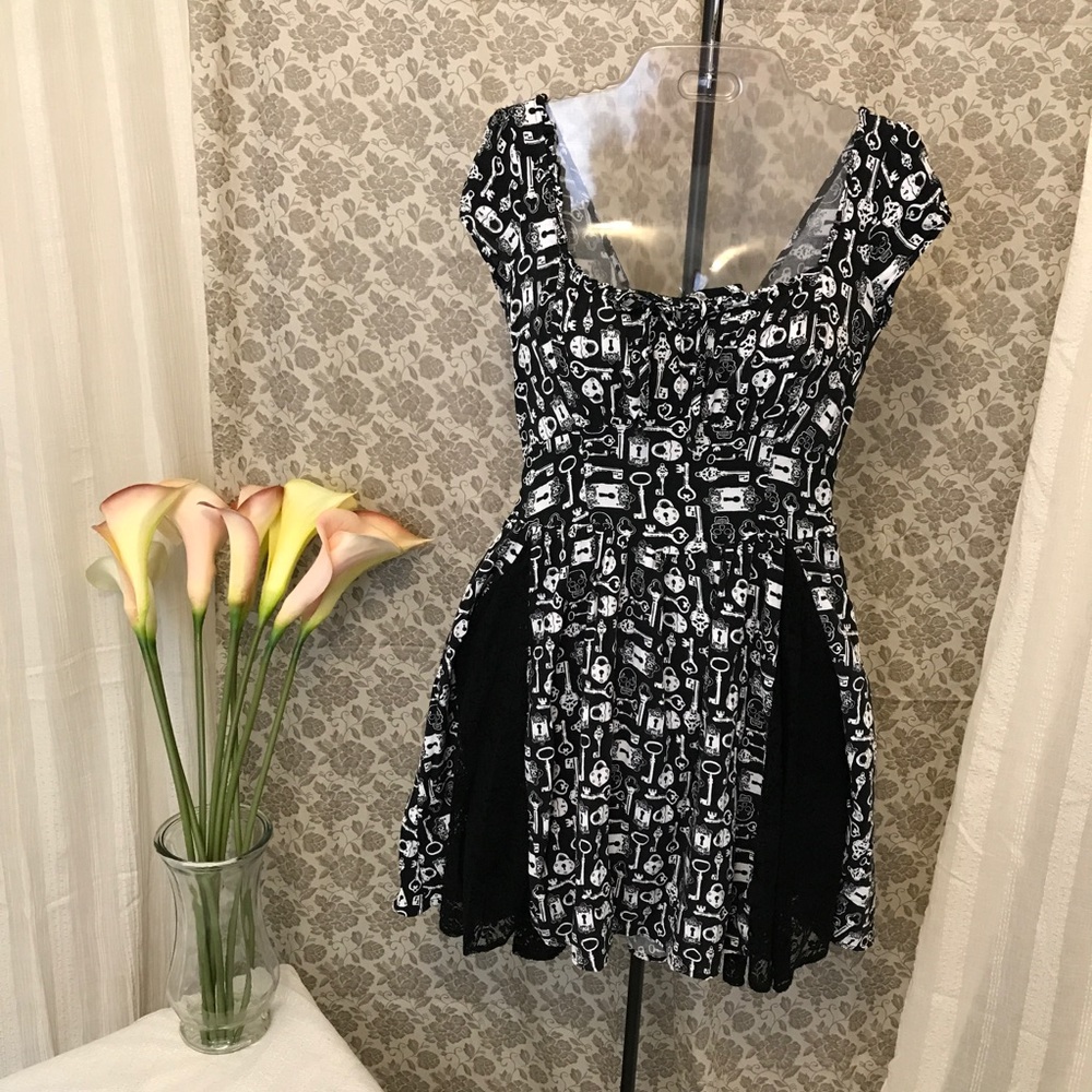 50% OFF❗️Hot Topic Lace Panel Skater Dress Lace Up