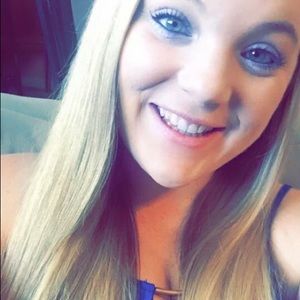 Meet your Posher, Carly