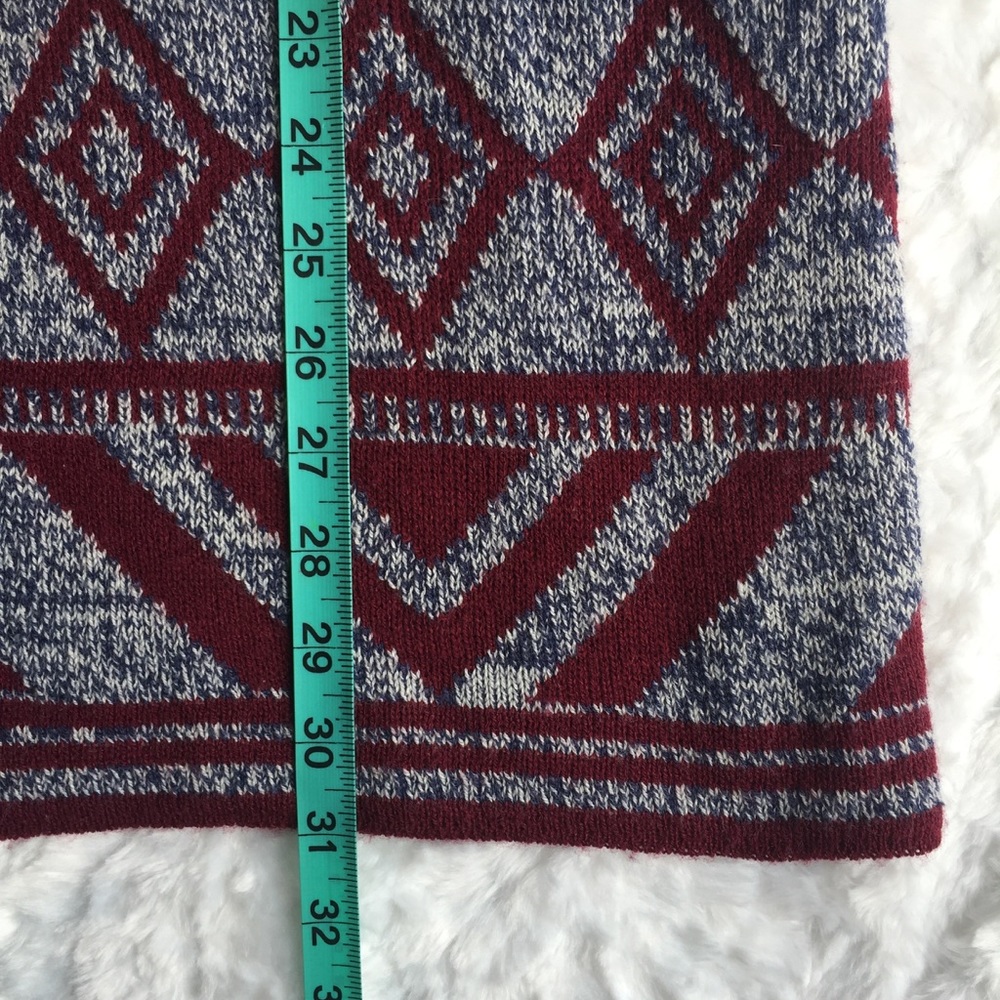 Hooded Almost Famous sweater - Picture 5 of 8