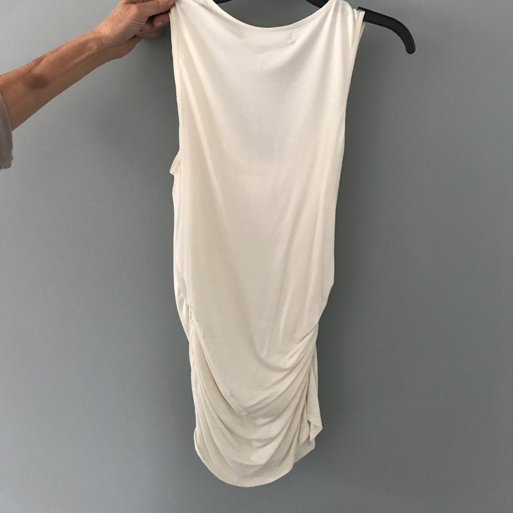 Studio M Ruched Tank - Picture 3 of 4