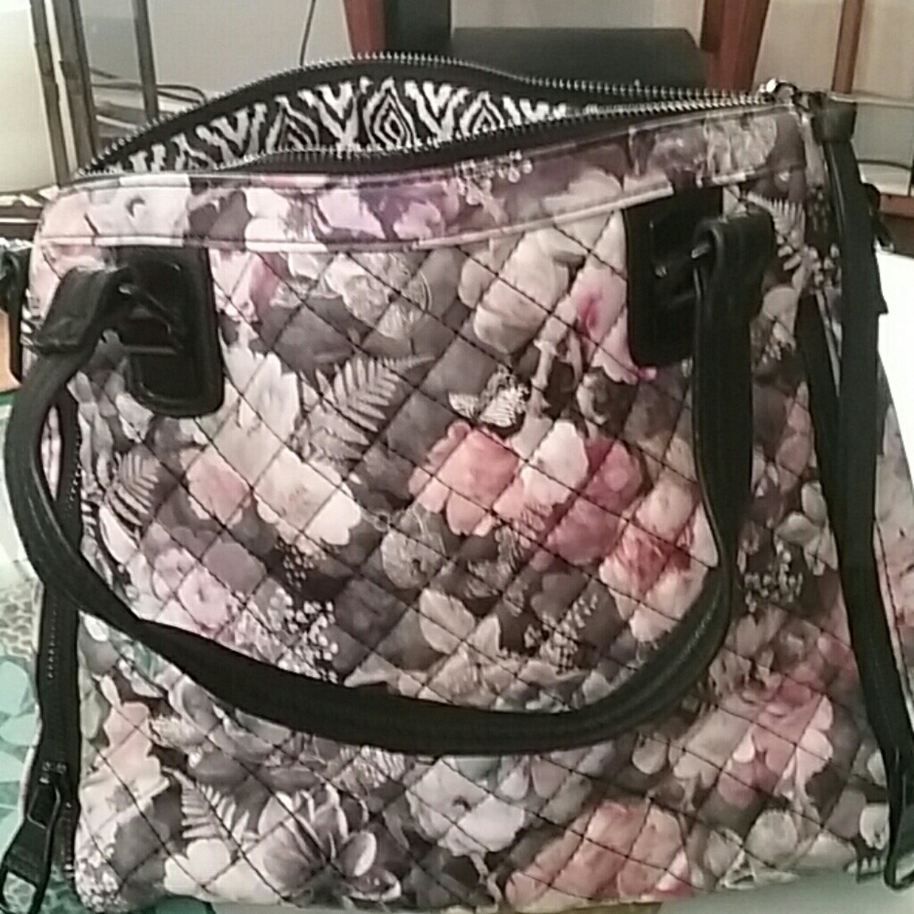 Purse - Picture 2 of 8