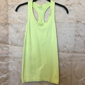 VIctoria's Secret SPORT - XS yellow workout top