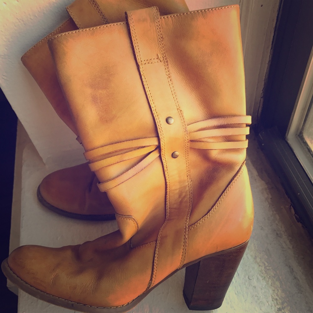 Beautiful Gorgeous Seychelles Tan Leather Cowgirl Boots- 8 ❤️💫