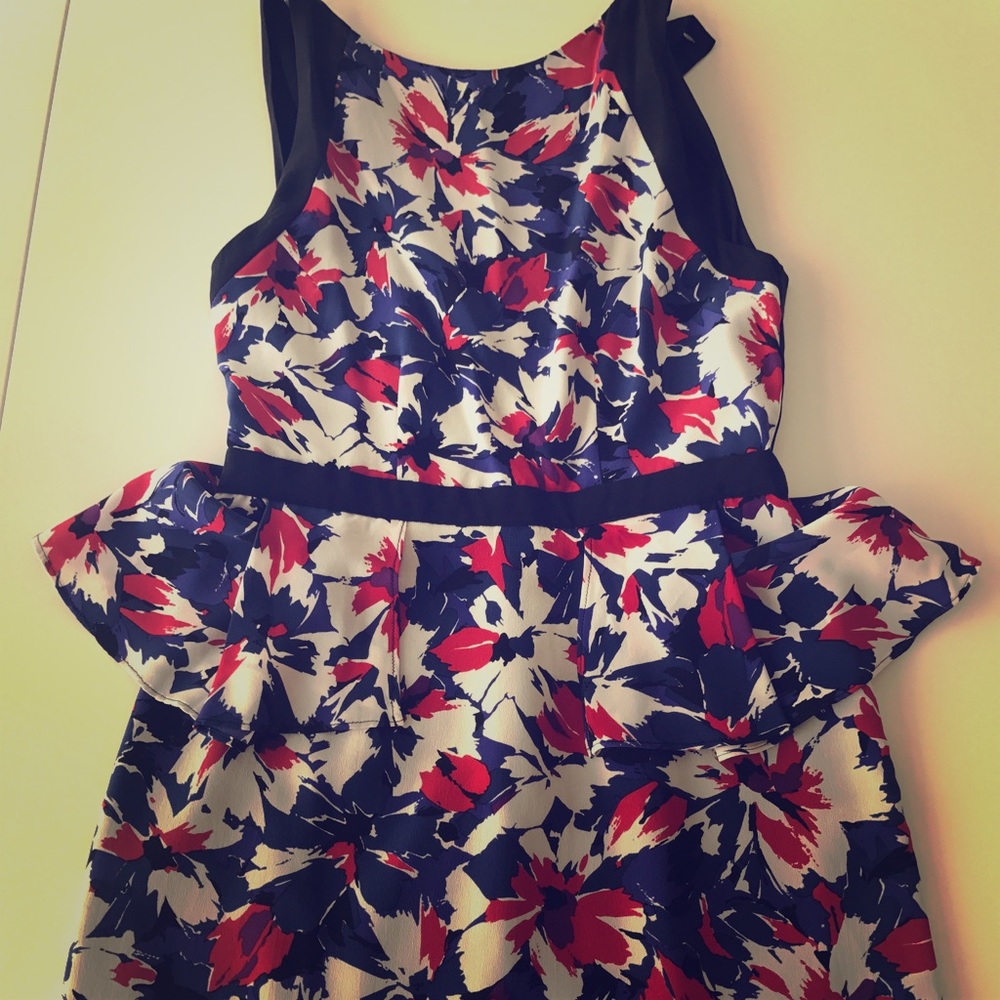 Backless dress