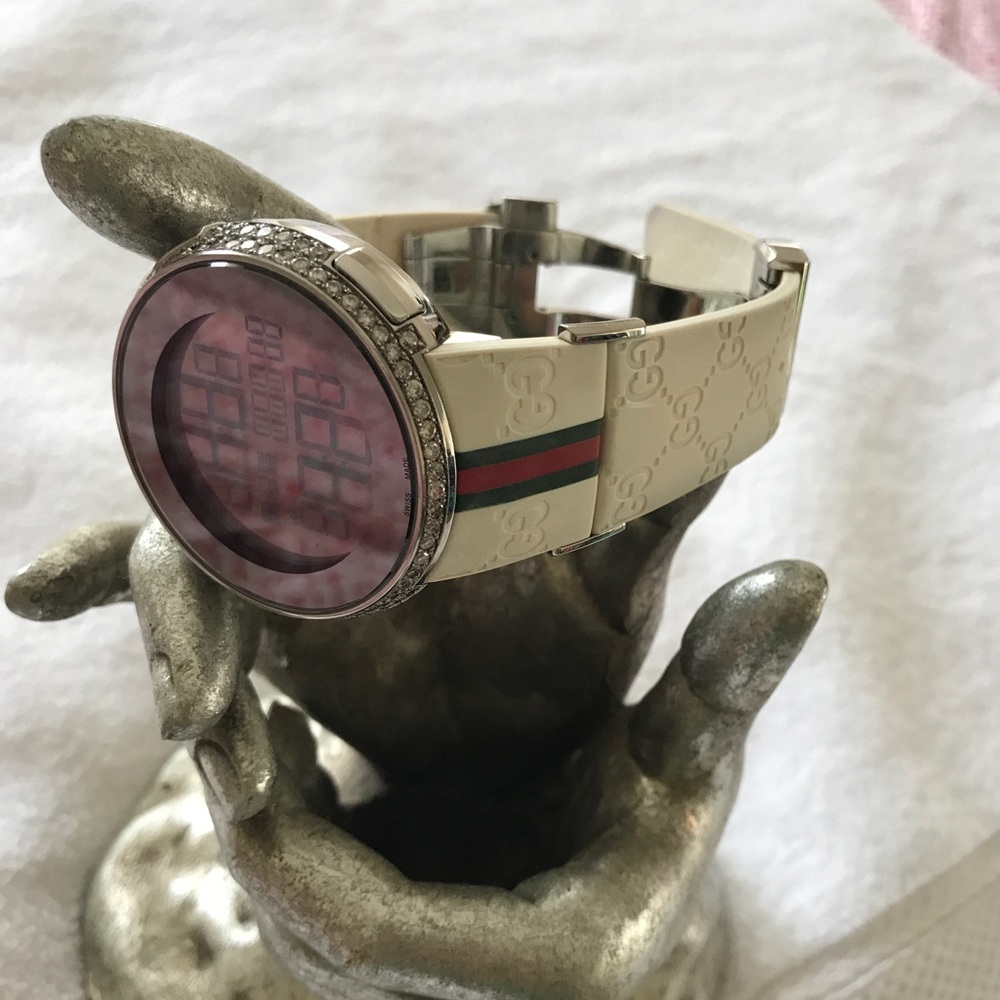 Gucci Digital White 5.5 Ct Watch