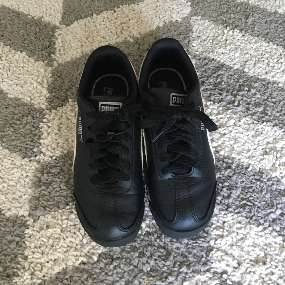 Boys sneakers