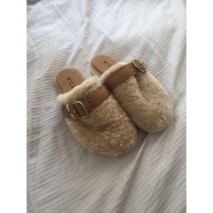 ALL BLACK FOOTWEAR fuzzy shearling slippers