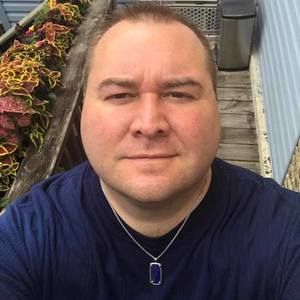 Meet your Posher, Derrick