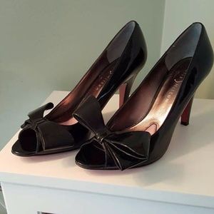 Paris Hilton Patent Peep Toe Heels Size 8