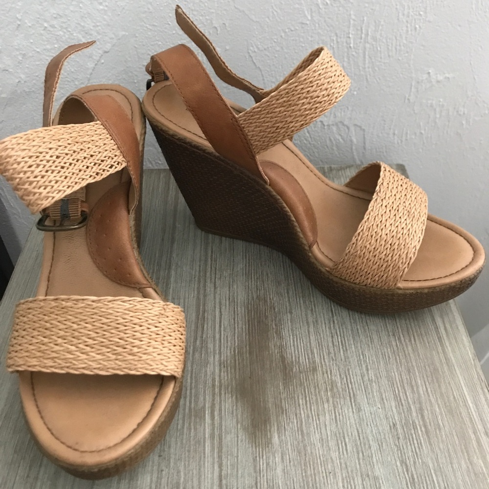 Tan wedges