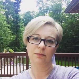 Meet your Posher, Monica