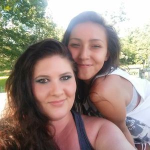 Meet your Posher, Shana