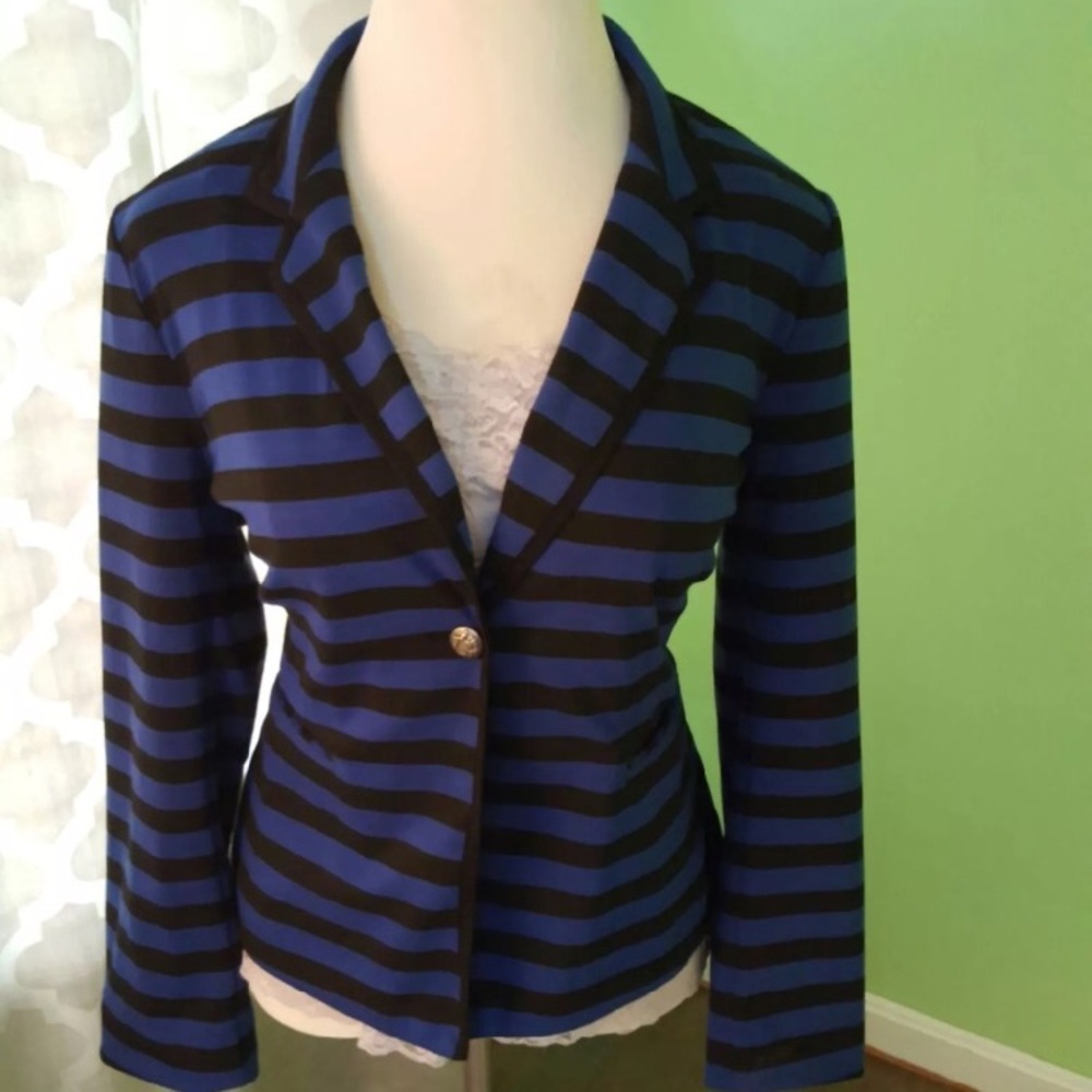 Ellen Tracy company stripes blazer