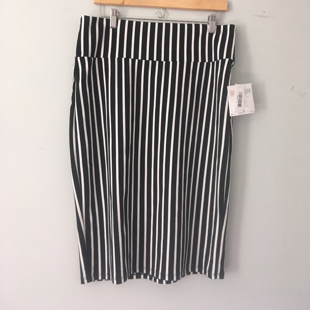 Lularoe Cassie skirt